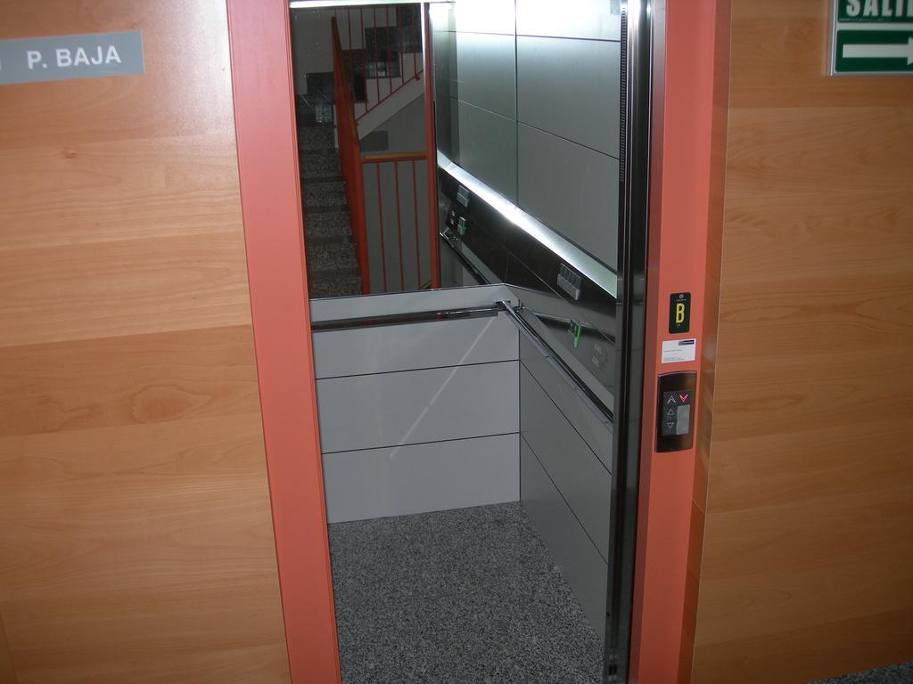 Apartamentos Real Alfoli El Burgo De Osma Dış mekan fotoğraf